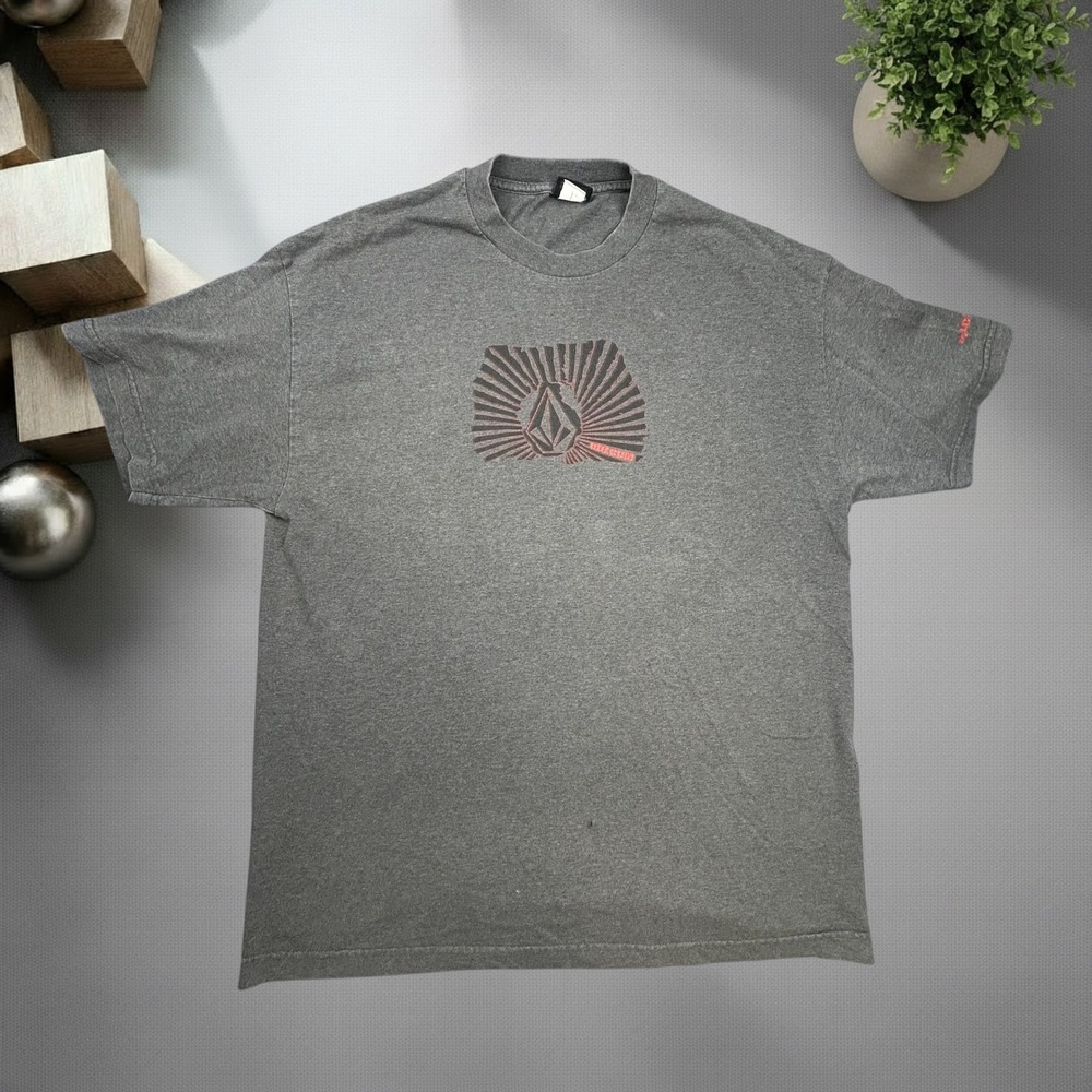 Vintage Volcom Graphic T-Shirt XL Grey Y2K Skater Streetwear Boxy Tee